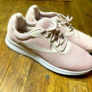 Men’s light pink sneakers size 11